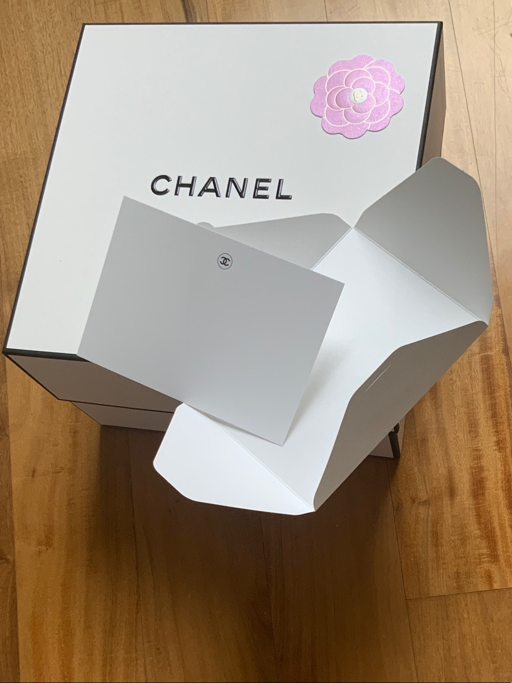 Chanel gift packaging box and small notecard with envelope